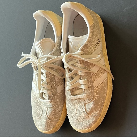 Adidas Gazelle distressed sneakers, cream, lace up size 8 US - Picture 13 of 13